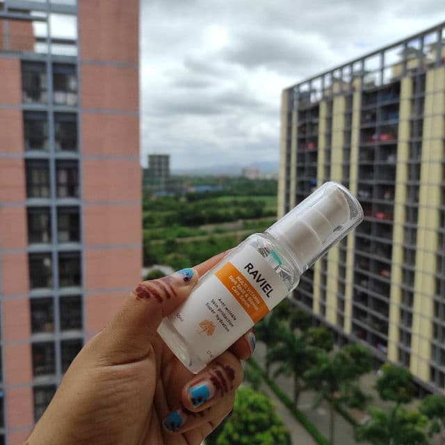 RAVIEL Multi Vitamin Dark Spot & Blemish Care Face Serum review photo by curlycurves