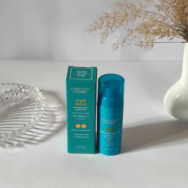 Conscious Chemist Clear Shield Invisible Sunscreen Matte Finish SPF30 PA++ review photo by curlycurves