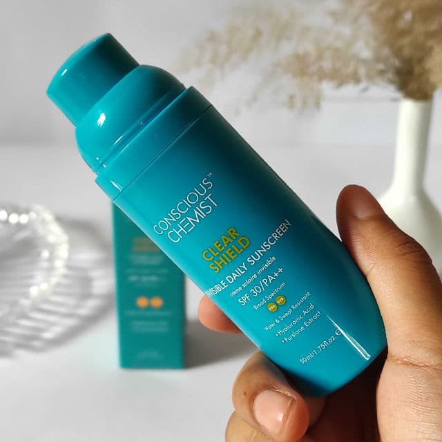 Conscious Chemist Clear Shield Invisible Sunscreen Matte Finish SPF30 PA++ review photo by curlycurves