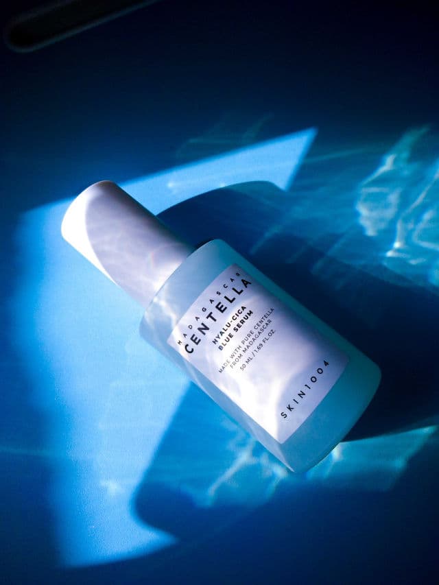 SKIN1004 Madagascar Centella Hyalu-Cica Blue Serum review photo by Skinbiss