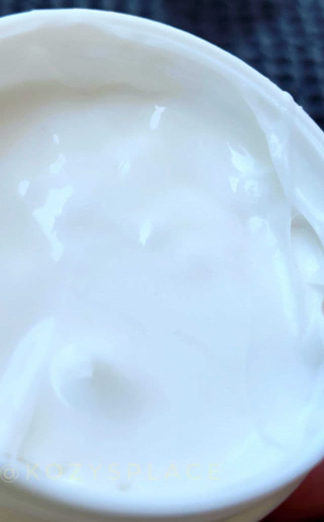 medi-peel Premium Naite Thread Neck Cream review photo by SarriK