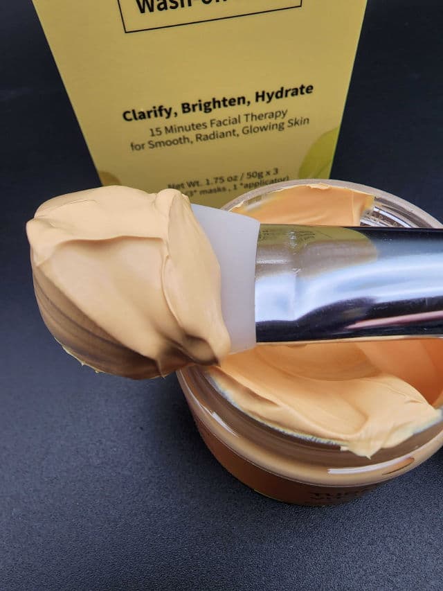 ANAIRUI Skin Care Turmeric Vitamin C Clay Mask review photo by SarriK