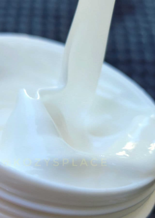 medi-peel Premium Naite Thread Neck Cream review photo by SarriK