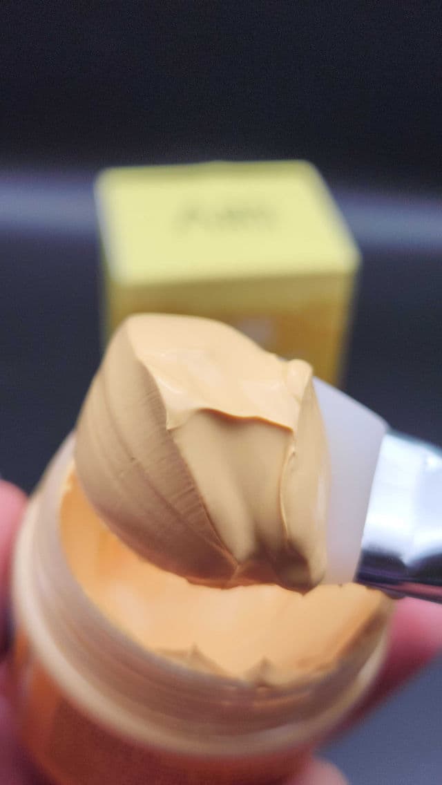 ANAIRUI Skin Care Turmeric Vitamin C Clay Mask review photo by SarriK