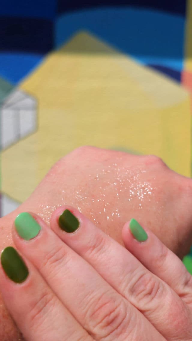 I'M FROM Licorice Calming Cream review photo by SarriK