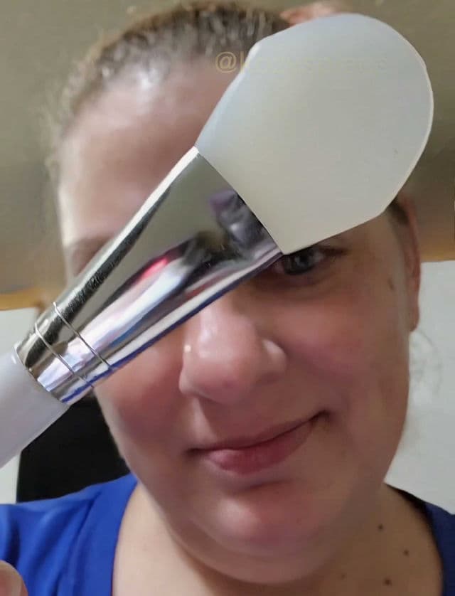 medi-peel Premium Naite Thread Neck Cream review photo by SarriK