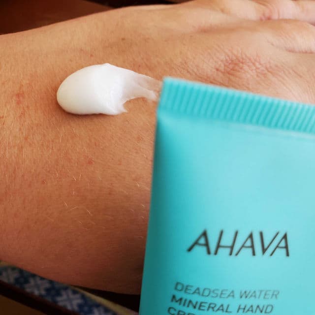 Ahava Dead Sea Mineral Hand Cream review photo by SarriK