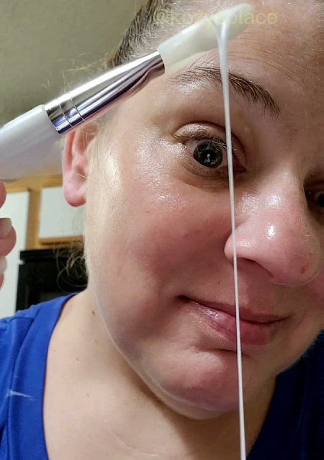 medi-peel Premium Naite Thread Neck Cream review photo by SarriK