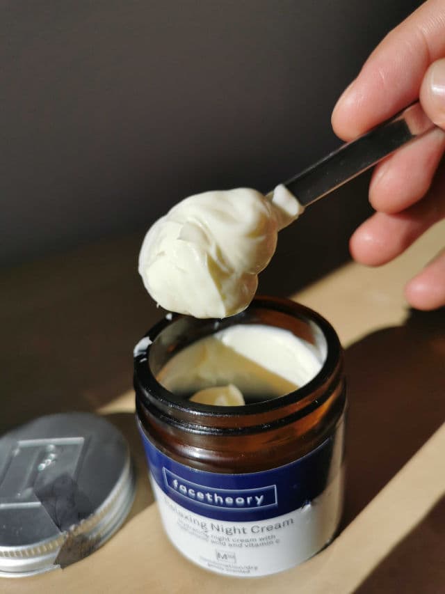 facetheory Relaxing Night Cream M10 PRO review photo by hashiskincare