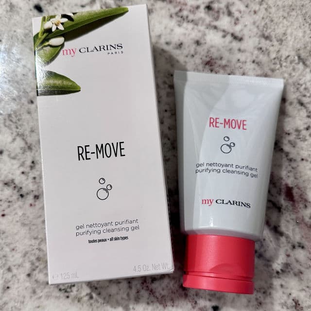 My Clarins Re-Move Purifying Cleansing Gel review photo by igetitforfree