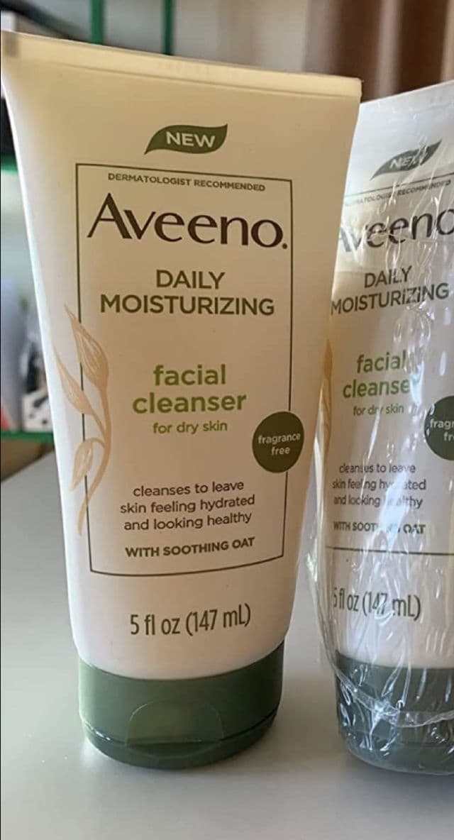 Aveeno Daily Moisturizing Facial Cleanser for Dry Skin review photo by Sunshine5