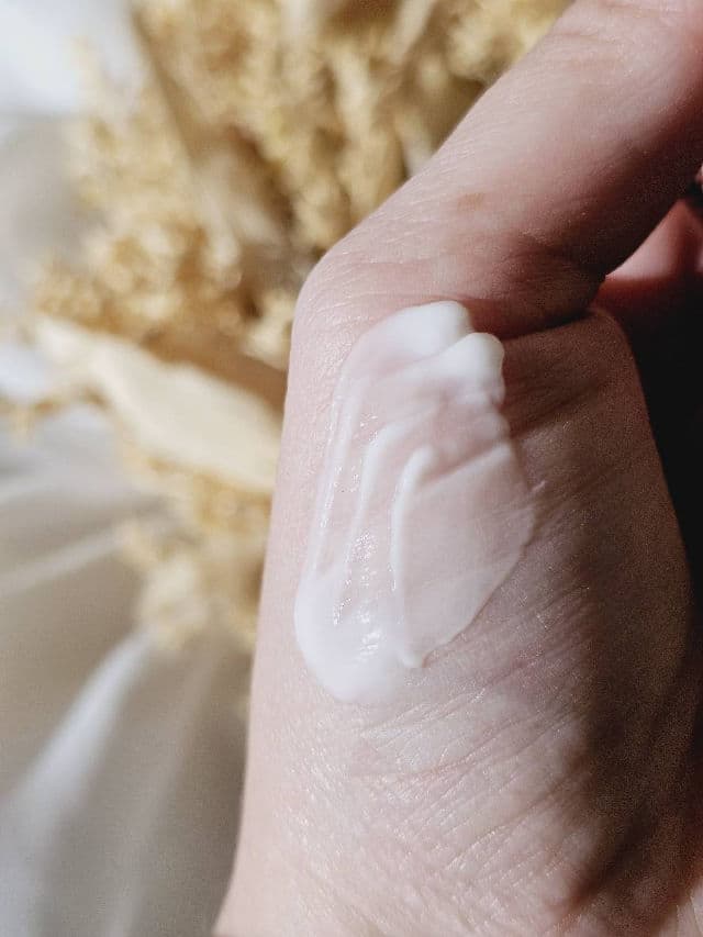 medi-peel Peptide 9 Hyaluronic Volumy Eye Cream review photo by lanubedejuanilp