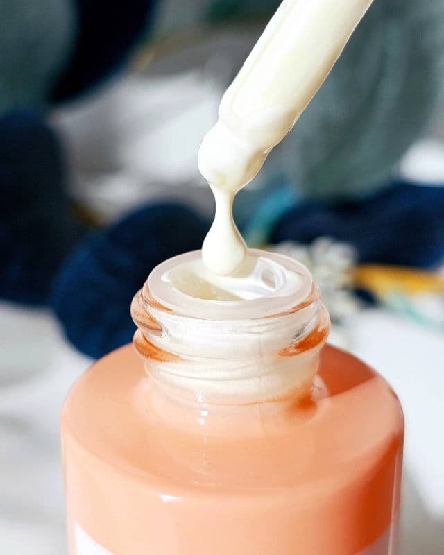 Hello Sunday The Matte One Sebum Control Fluid SPF50  review photo by lanubedejuanilp