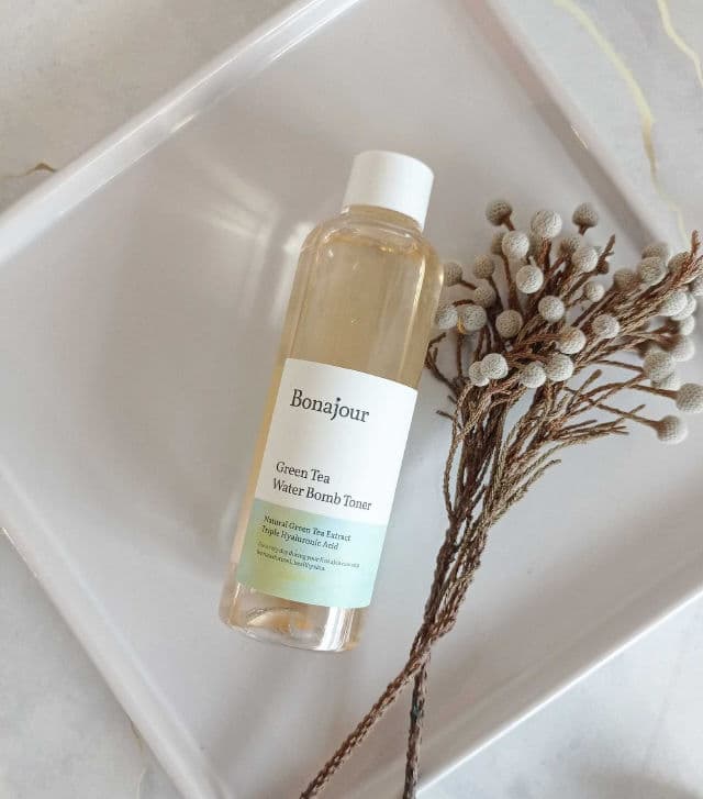 Bonajour Green Tea Water Bomb Toner review photo by Annalicious