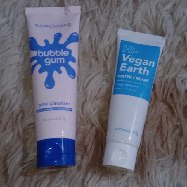 Audrey & Young Bubble Gum Pink Cleanser review photo by Celestinee