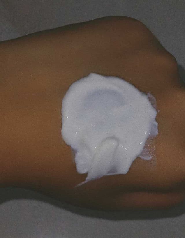 BENTON Mineral Sun Cream SPF50+/PA++++ review photo by Celestinee