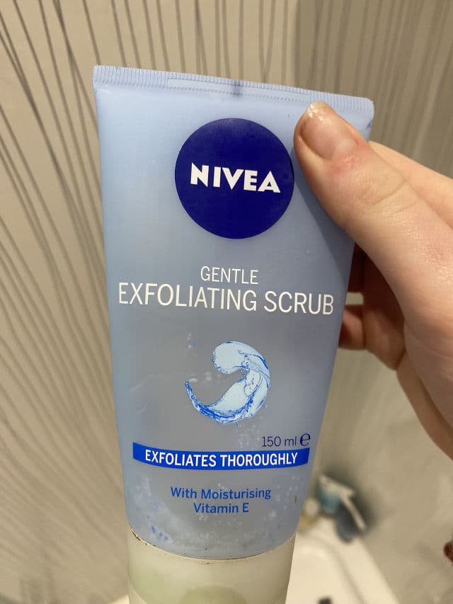 Nivea Gentle Exfoliating Scrub review photo by Nats665
