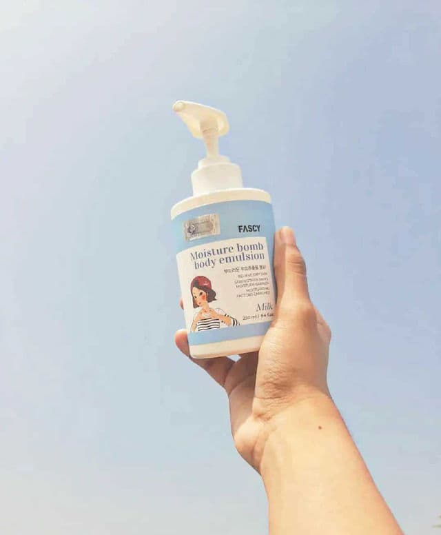 FASCY Lab Moisture Bomb Body Emulsion Milk review photo by SkincareWisdom16