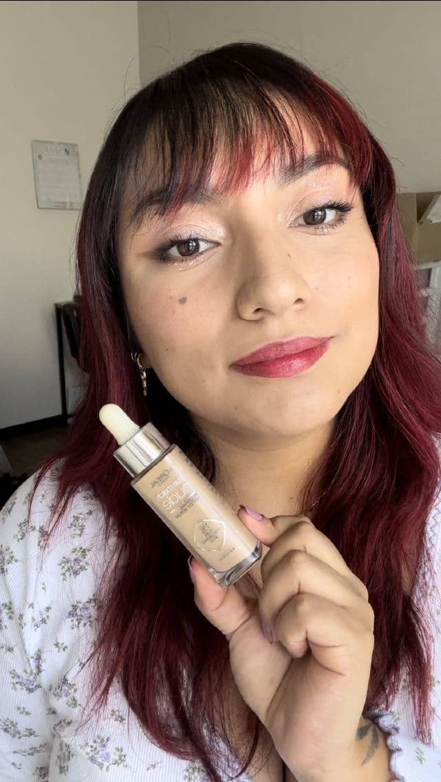 L'Oreal Paris True Match Nude Hyaluronic Tinted Serum review photo by alebeautyblog