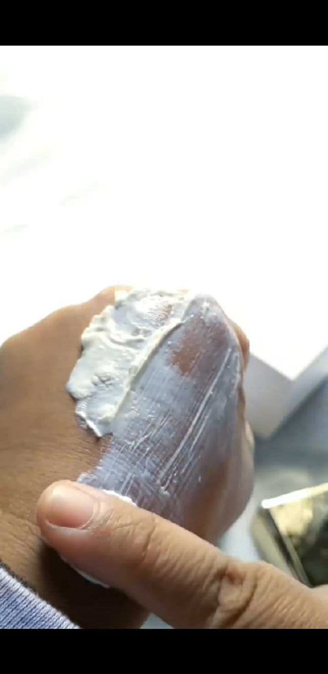 D' Alba Piedmont Ampoule Balm White Truffle Whitening Cream review photo by Ziyah