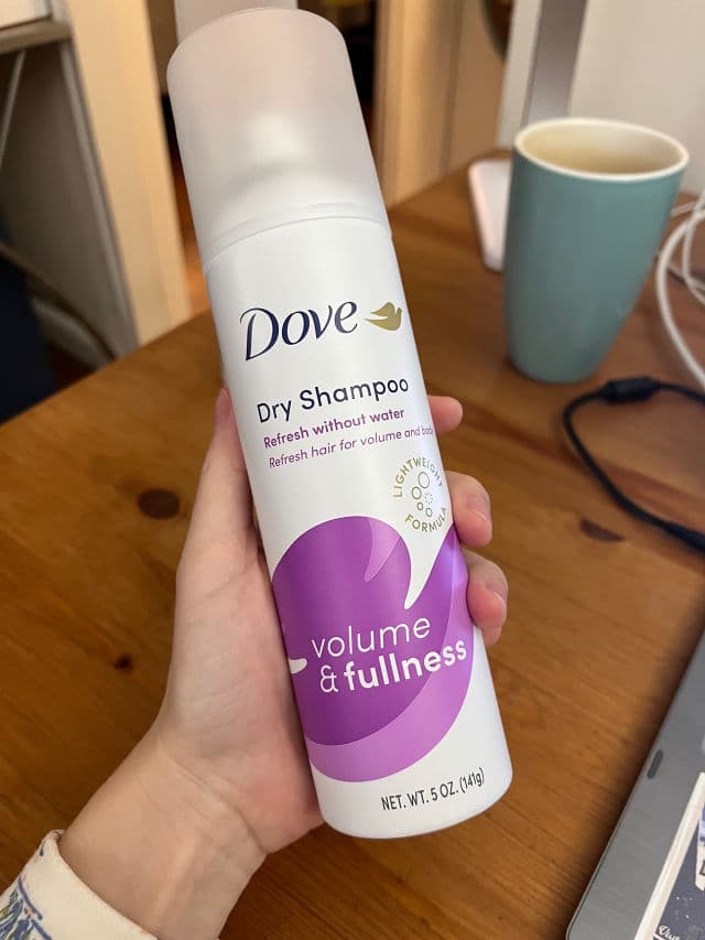 Dove Fresh Coconut Dry Shampoo review photo by KellyK