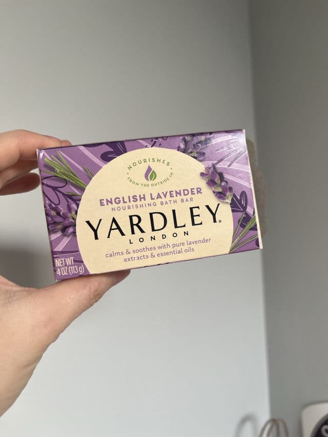 Yardley Oatmeal & Almond Naturally Moisturizing Bath Bar review photo by KellyK