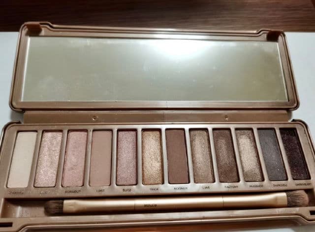 Urban Decay Naked3 Eyeshadow Palette review photo by KellyK
