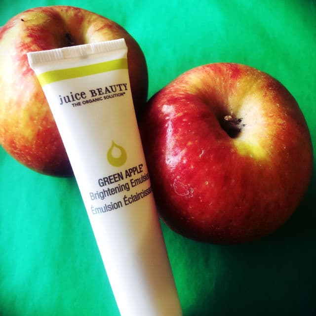 Juice Beauty Green Apple Brightening Emulsion review photo by MereBear53