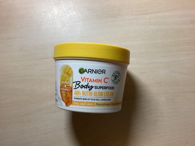 Garnier Body Superfood Nutri Glow Body Cream Vitamin C + Mango review photo by Garden28