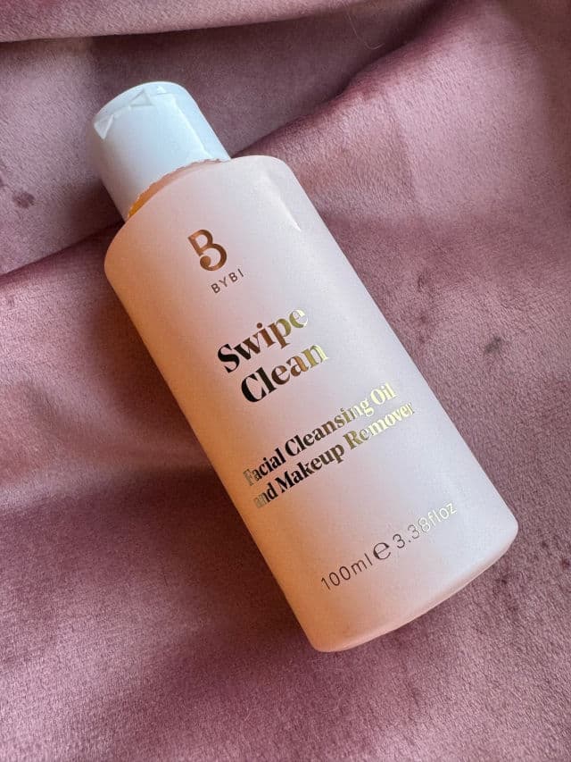 BYBI Beauty Swipe Clean Oil Cleanser review photo by Testertootsymorse