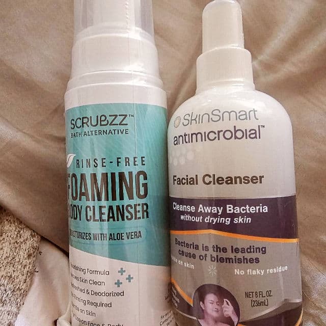 SkinSmart Antimicrobial Facial Cleanser review photo by TessaLynnXo