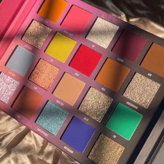 Beauty Bay Nikkietutorials X Beauty Bay Palette review photo by Isra