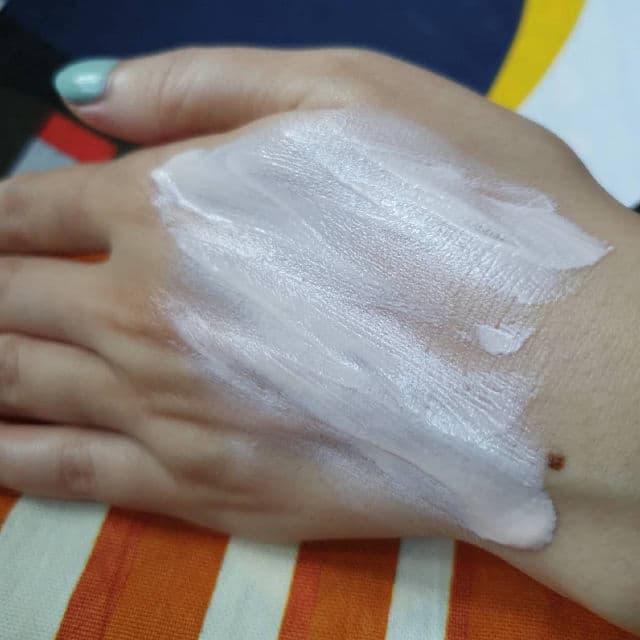 Verdio UV Tone Up Essence SPF 50+ PA++++ review photo by zombieskinz