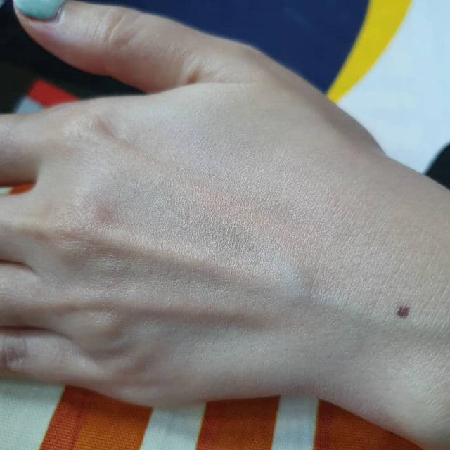 Verdio UV Tone Up Essence SPF 50+ PA++++ review photo by zombieskinz