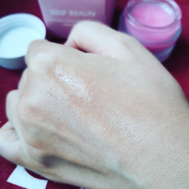 SELF BEAUTY Uniconic Good Night Vitamin C Vegan Lip Mask - Kakadu Plum review photo by zombieskinz