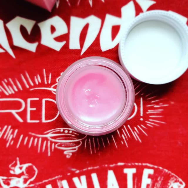 SELF BEAUTY Uniconic Good Night Vitamin C Vegan Lip Mask - Kakadu Plum review photo by zombieskinz