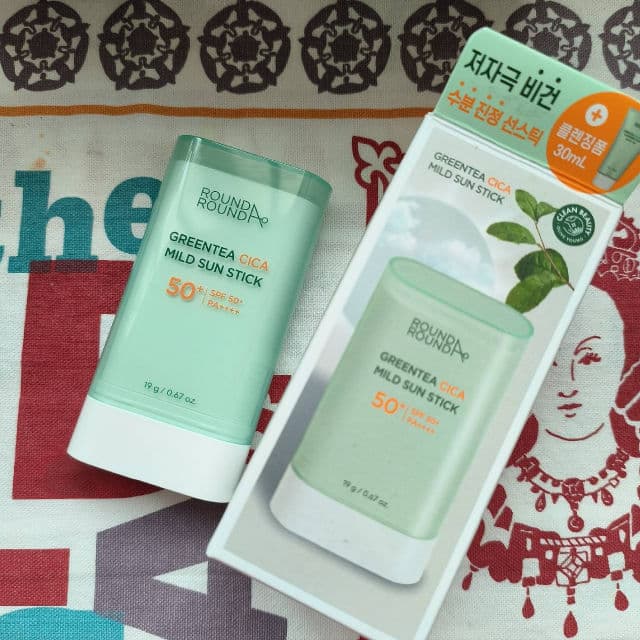 Round A' Round Green Tea Cica Sun Stick SPF50+ PA++++ review photo by zombieskinz