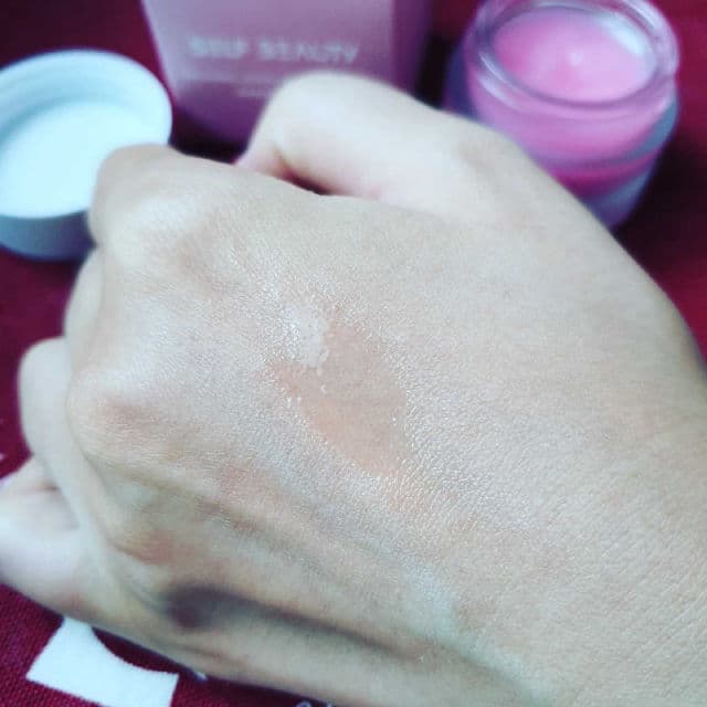 SELF BEAUTY Uniconic Good Night Vitamin C Vegan Lip Mask - Kakadu Plum review photo by zombieskinz