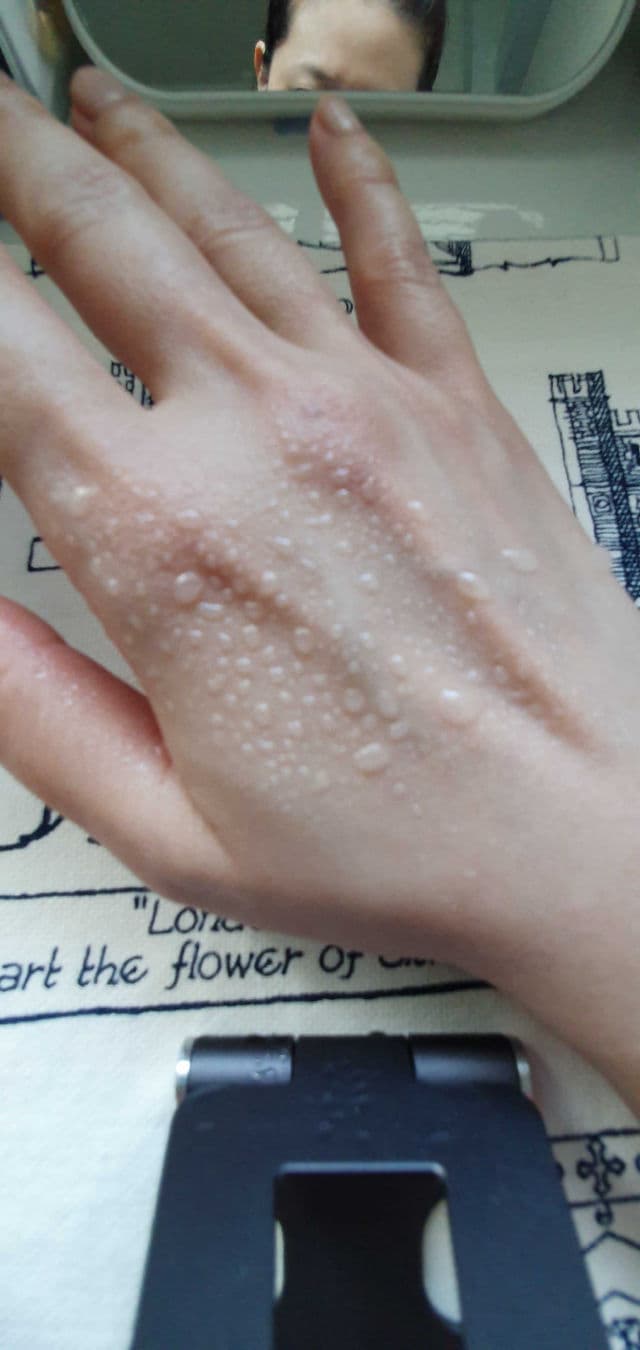 SKIN AQUA Sunplay Sarafit UV Tinted Base SPF50 PA+++ review photo by zombieskinz