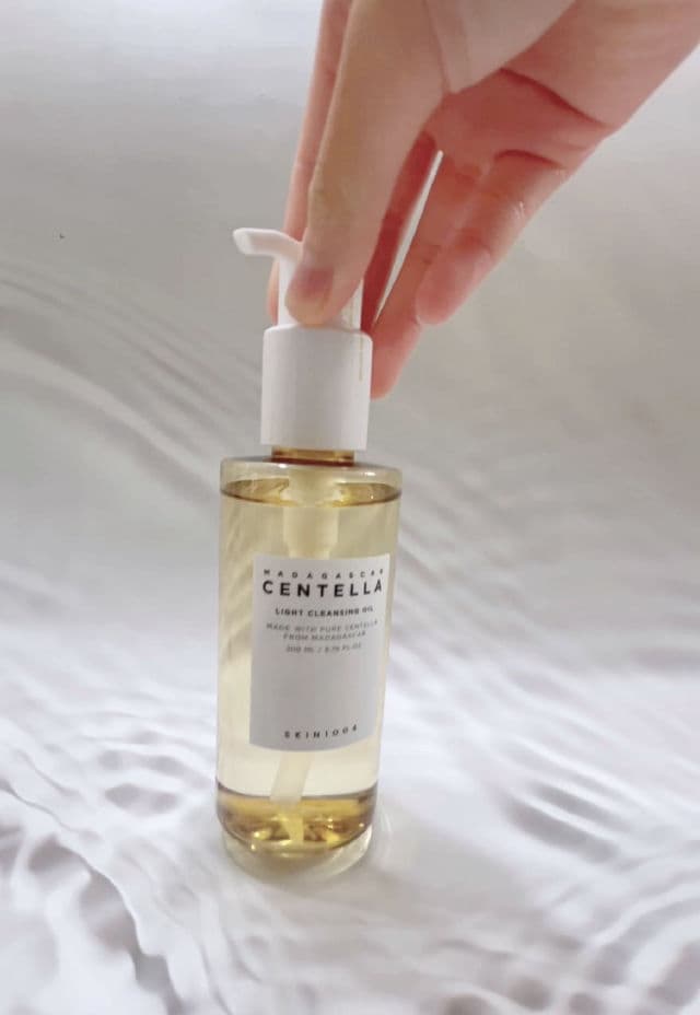 SKIN1004 Madagascar Centella Light Cleansing Oil review photo by Miaahannah