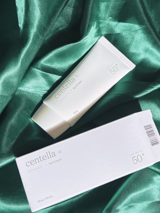 MIXSOON Centella Asiatica Sun Cream SPF 50+ PA++++  review photo by Miaahannah