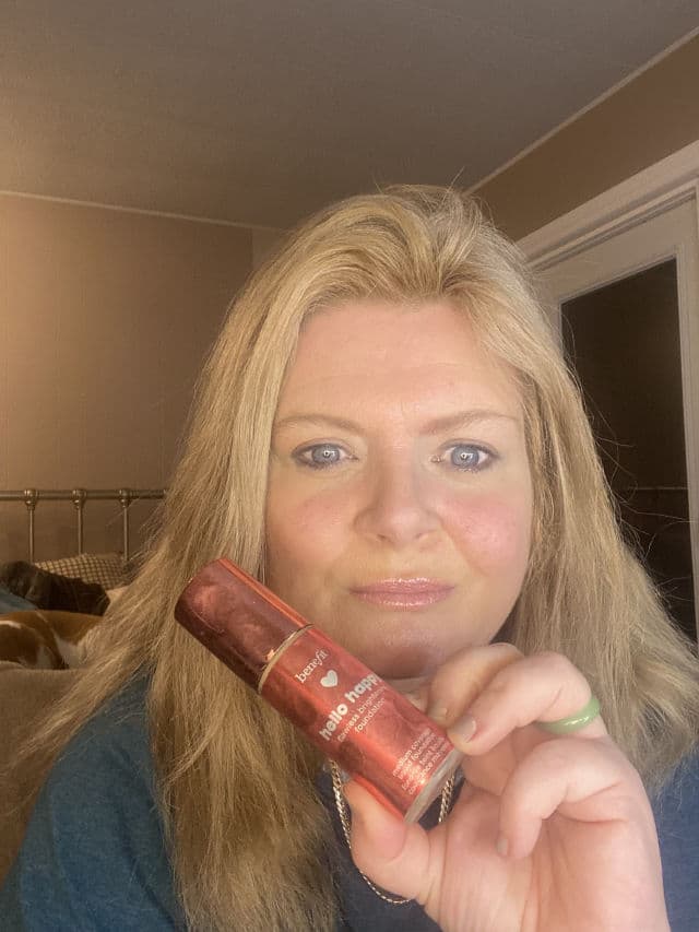 Benefit Cosmetics Hello Happy Flawless Brightening Foundation review photo by cassy123