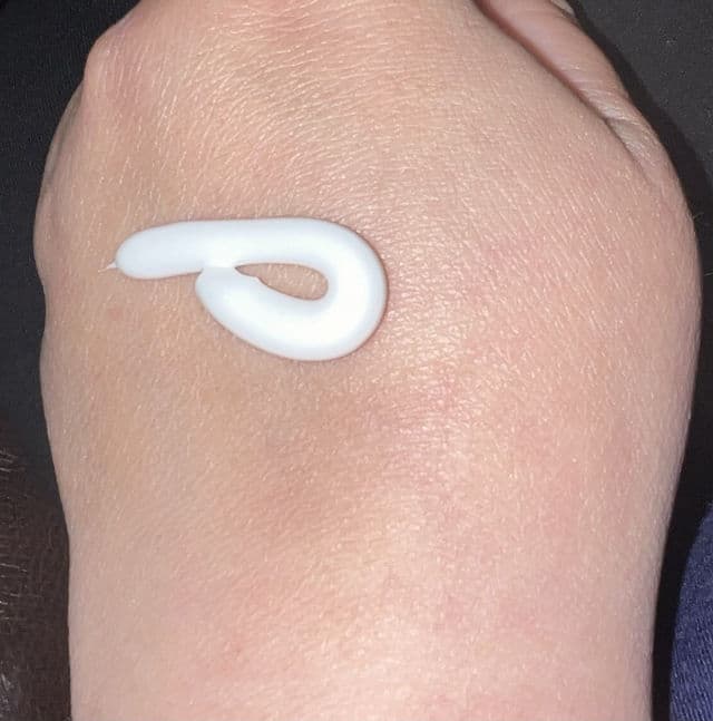 Hempz Yuzu & Starfruit Daily Herbal Body Moisturizer Broad Spectrum SPF 30 review photo by venessao13