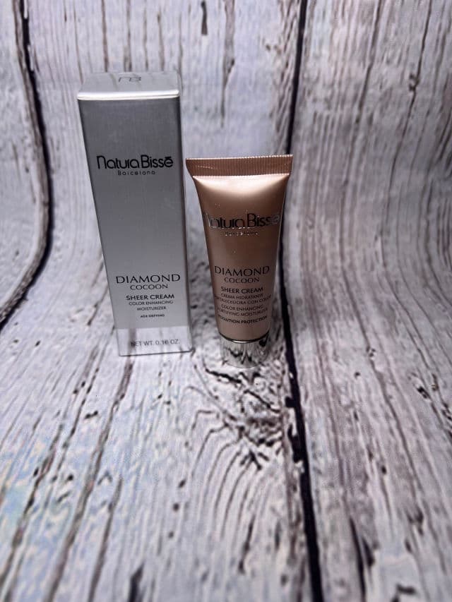 Natura Bisse Barcelona Diamond Cocoon Sheer Cream review photo by venessao13