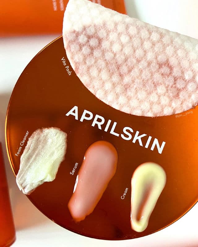 APRIL SKIN Real Carrotene Blemish Clear Vita Pads review photo by jacyang