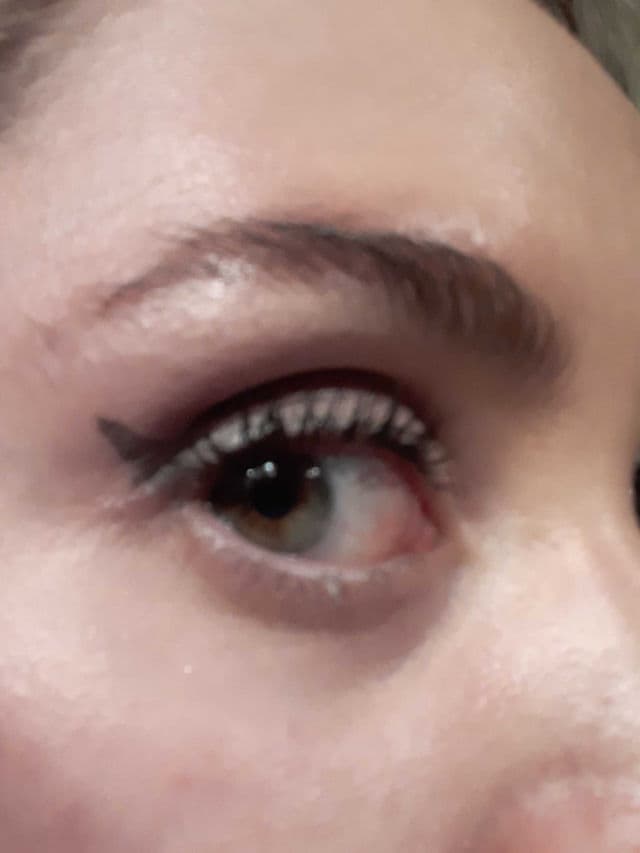 Essence All Eyes On Me Multi-Effect Mascara - 01 Soft Black review photo by theskinilivein