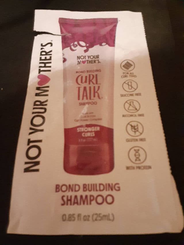 Not Your Mother's Curl Talk Bond Building Shampoo review photo by theskinilivein