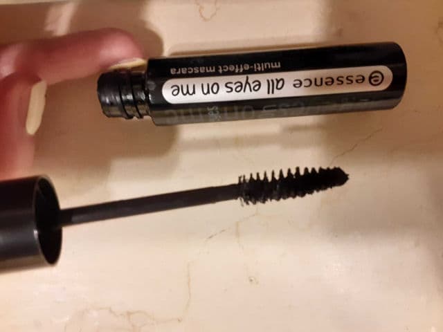 Essence All Eyes On Me Multi-Effect Mascara - 01 Soft Black review photo by theskinilivein