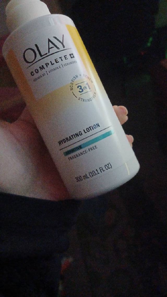 Olay Complete Daily Defense All Day Moisturizer with SPF 30 for Sensitive Skin review photo by BooBearAshley