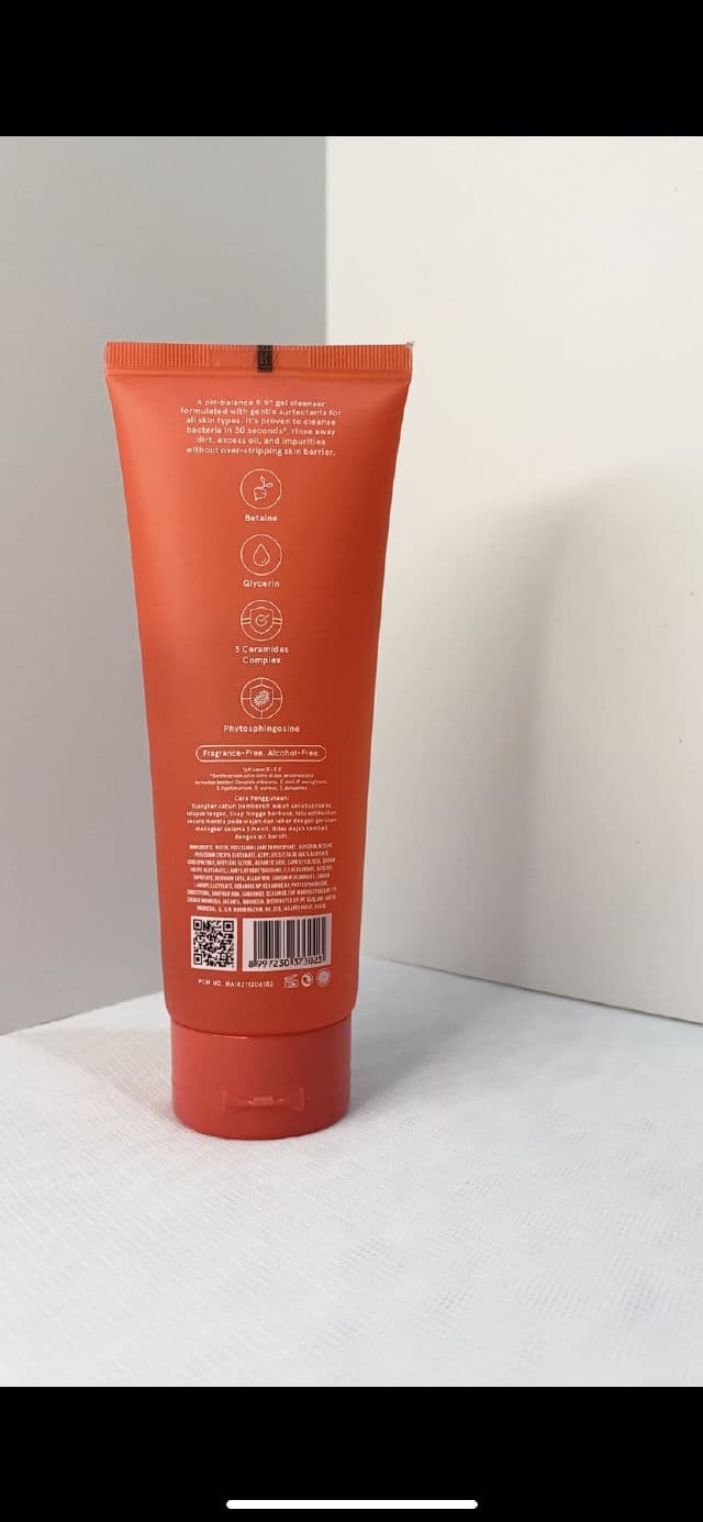 Dear Me Beauty Skin Barrier Face Gel Cleanser review photo by evabilqistafdila